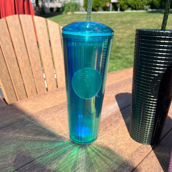 STARBUCKS KALEIDOSCOPE BLUE cold cup! Rare design! 24oz NWT SOLD OUT! - Picture 3 of 8